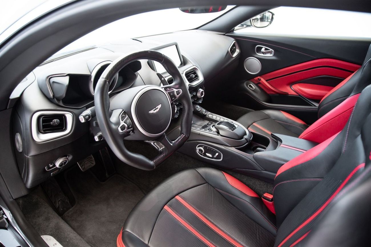 Aston Martin Vantage