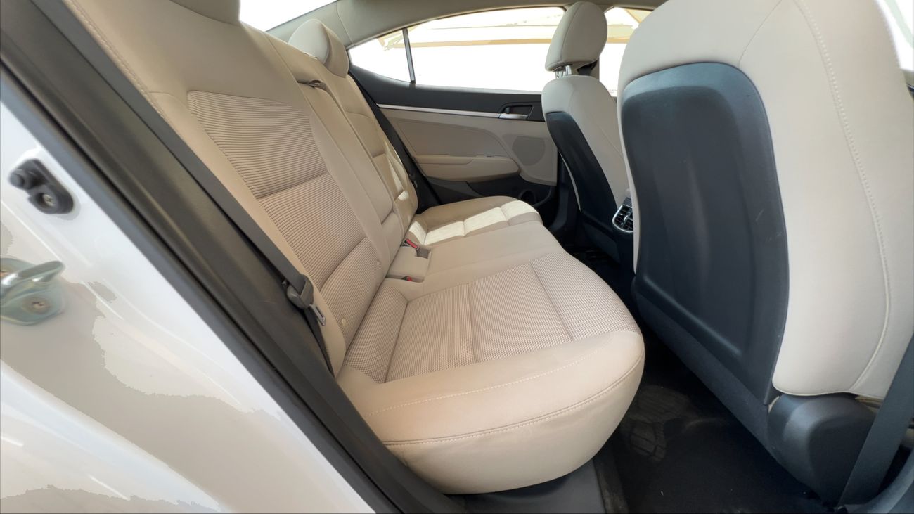 Hyundai Elantra 1600