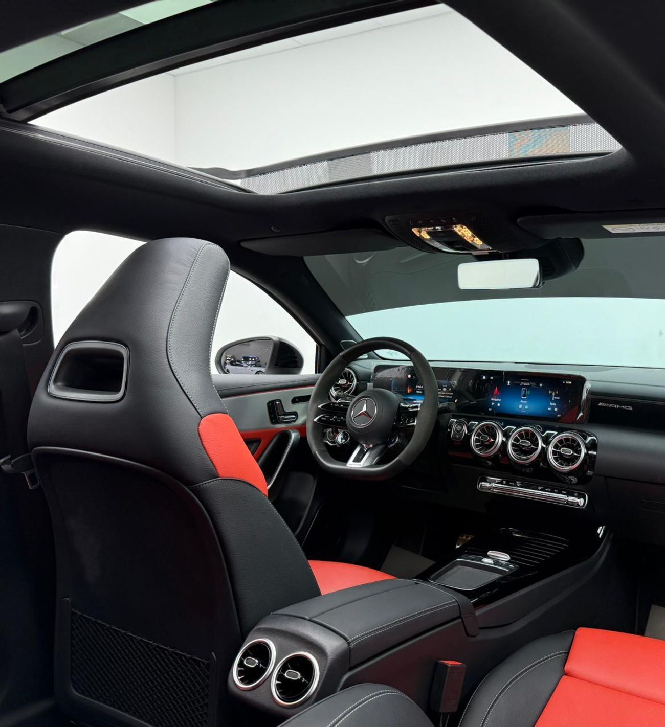 Mercedes Benz A45 4MATIC+ 2025 Mercedes-Benz A45 S AMG ,EMC Warranty+Service Contract ,GCC