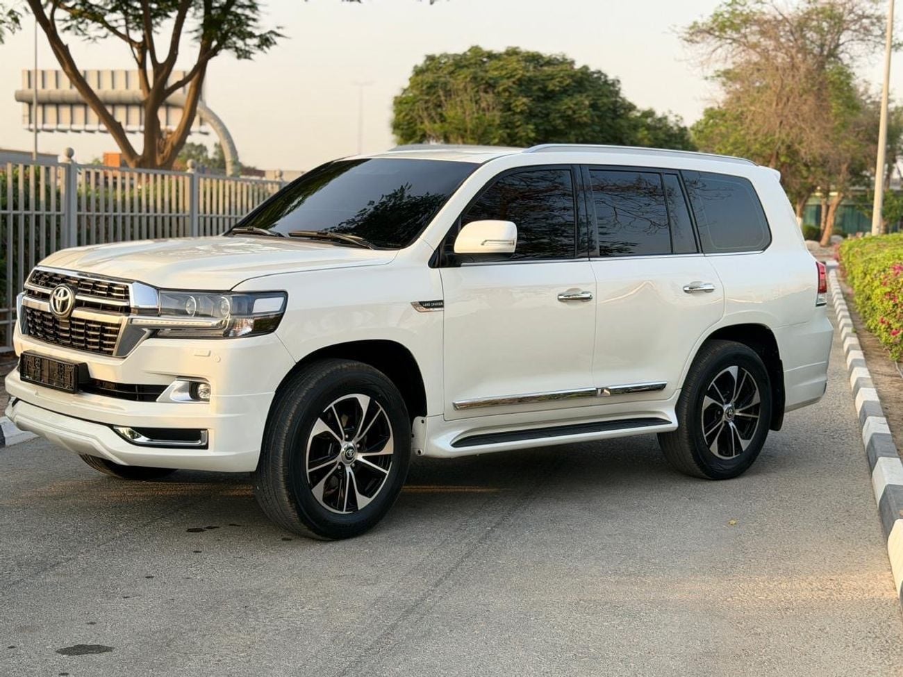 Toyota Land Cruiser GXR GT