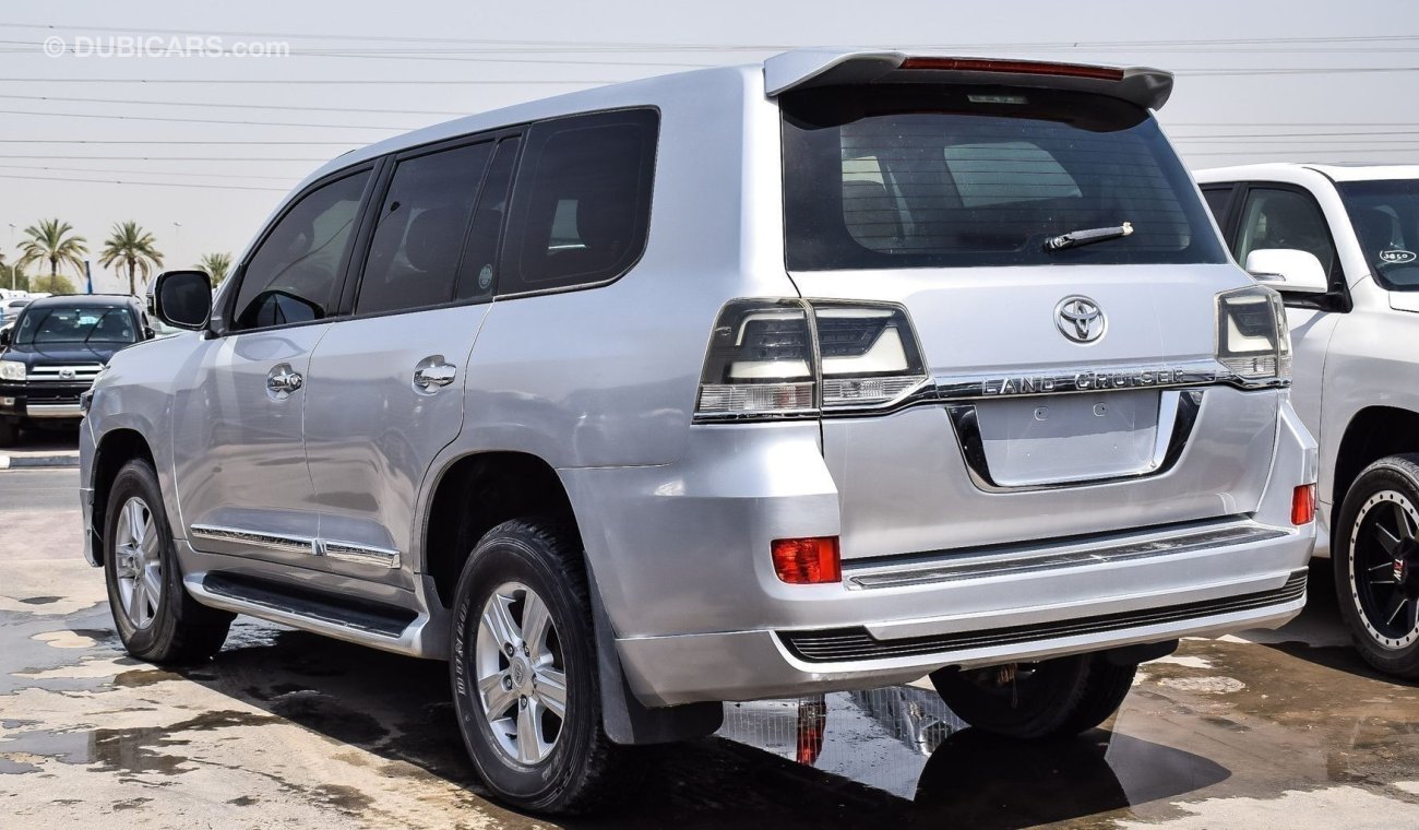 Toyota Land Cruiser Left-hand v6 VXR with sunroof leather electric seats fully fitted with sunroof new design for export