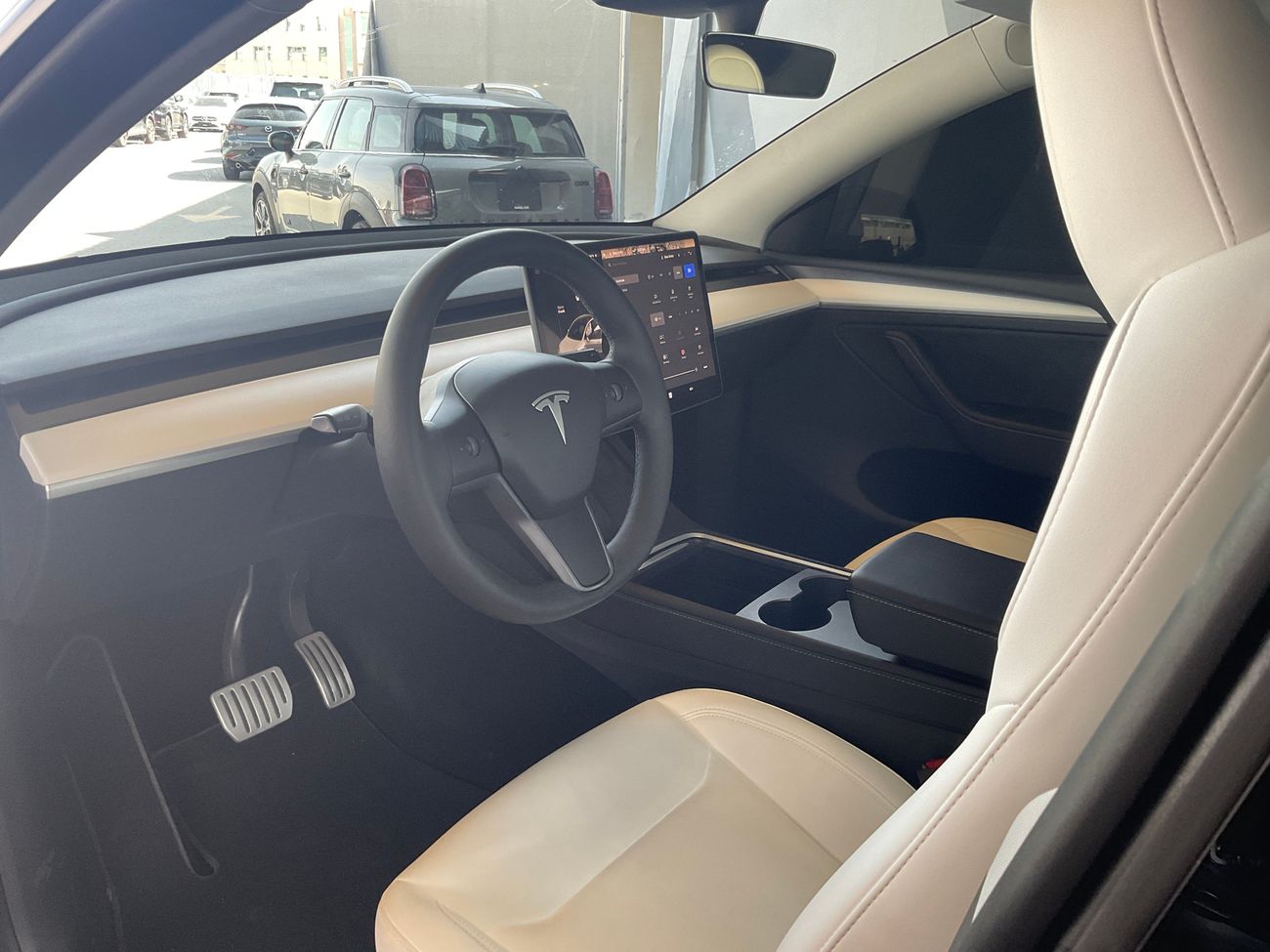 تسلا موديل Y Performance (Dual Motor) | upto AED 20,000 Ramadan Discount | شامل الضمان | 0 ﺪﻔﻋﺓ ﺃﻮﻟﻯ