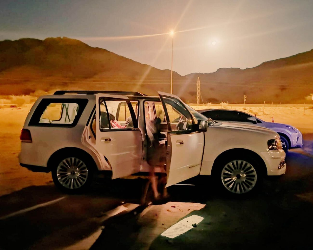 Lincoln Navigator Std 3.5L (385 HP)