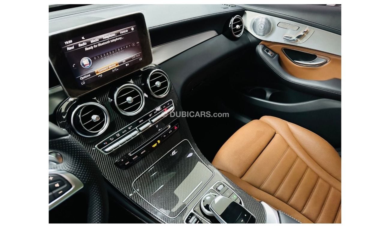 Mercedes-Benz GLC 43 AMG GCC .. FSH .  Perfect Condition .. V6 .. AMG .. Top Range