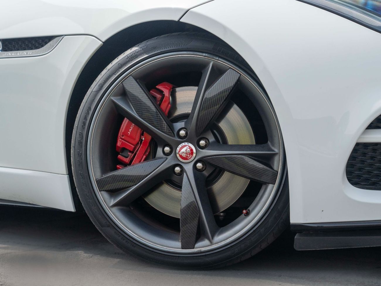 Jaguar F Type AED 3,538 PM • F-TYPE R 5.0 LITRE SUPERCHARGED V8 AWD • FULL JAGUAR SERVICE HISTORY