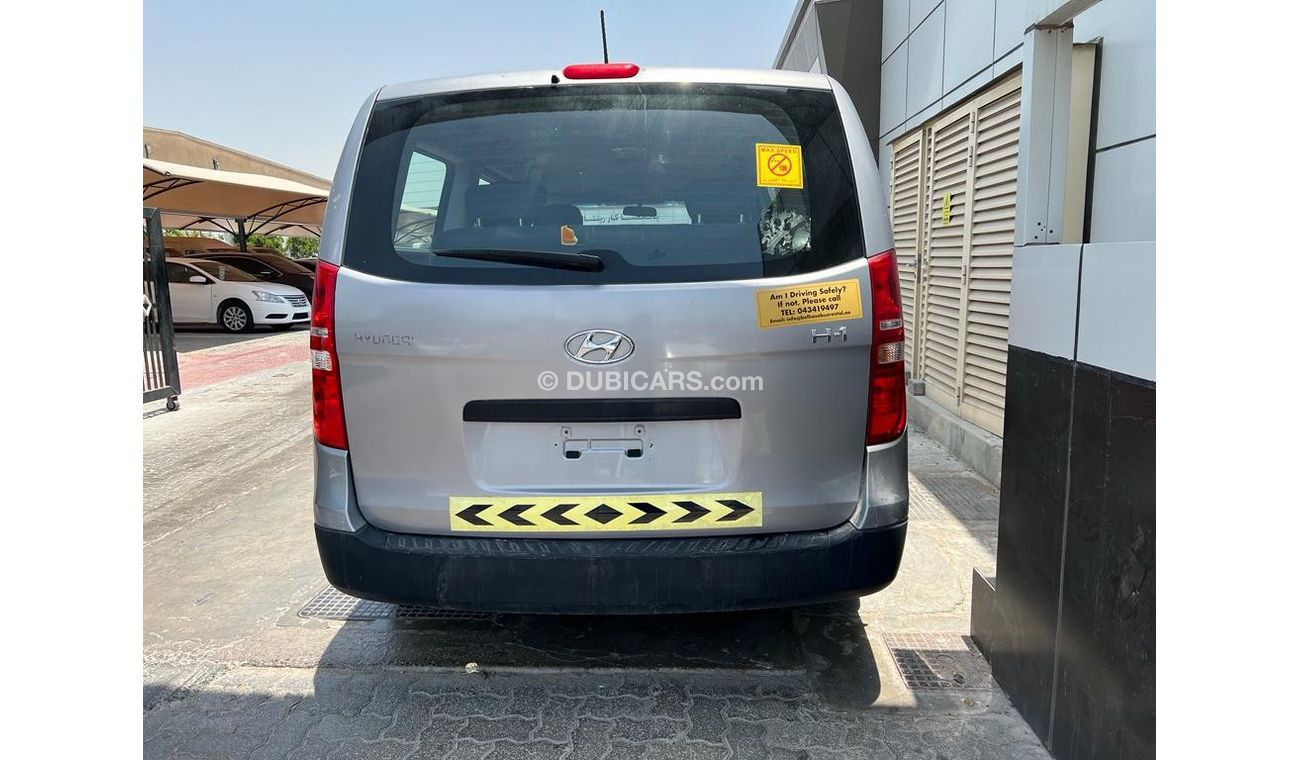 Hyundai H-1 Std Hyundai H1 | 2018 | GCC | Full automatic | 12 Seater |