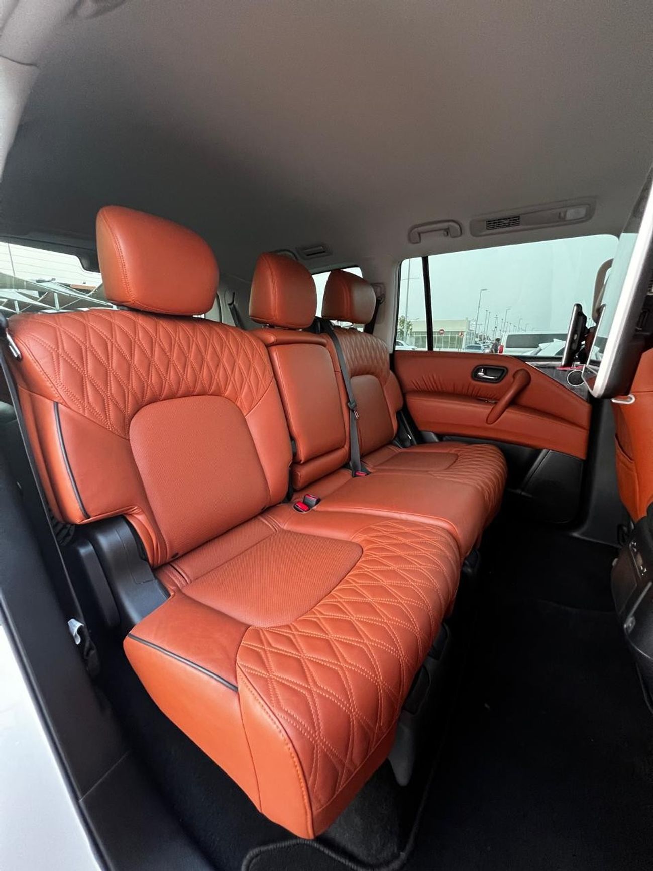 Nissan Patrol LE Platinum City Nissan patrol platinum V8 Model 2022 Gcc specs Original paint no accident, full che