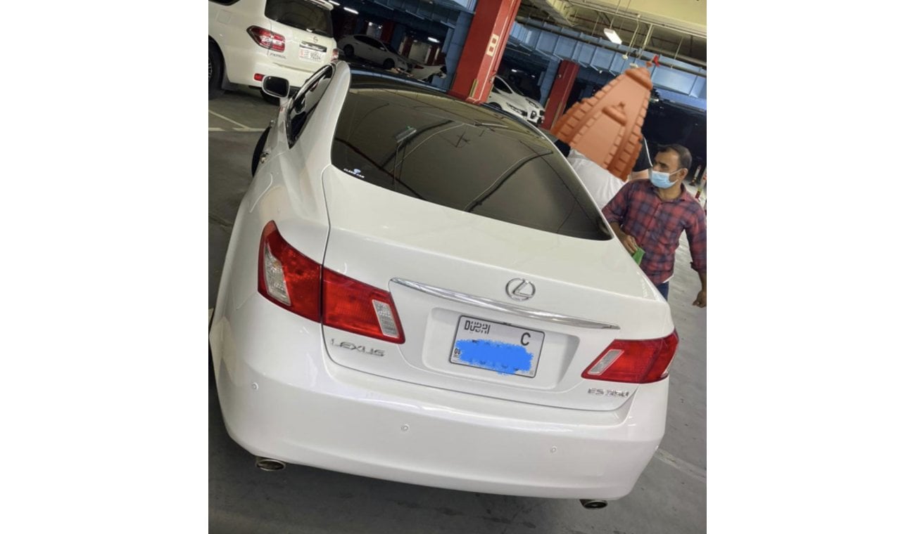 Lexus ES350 سقف بانوراما نظيفة جداً من الداخل والخارج، تير جديد ، بطارية جديدة ، سيرفس كامل ، صبغ وكالة ،  بوليش