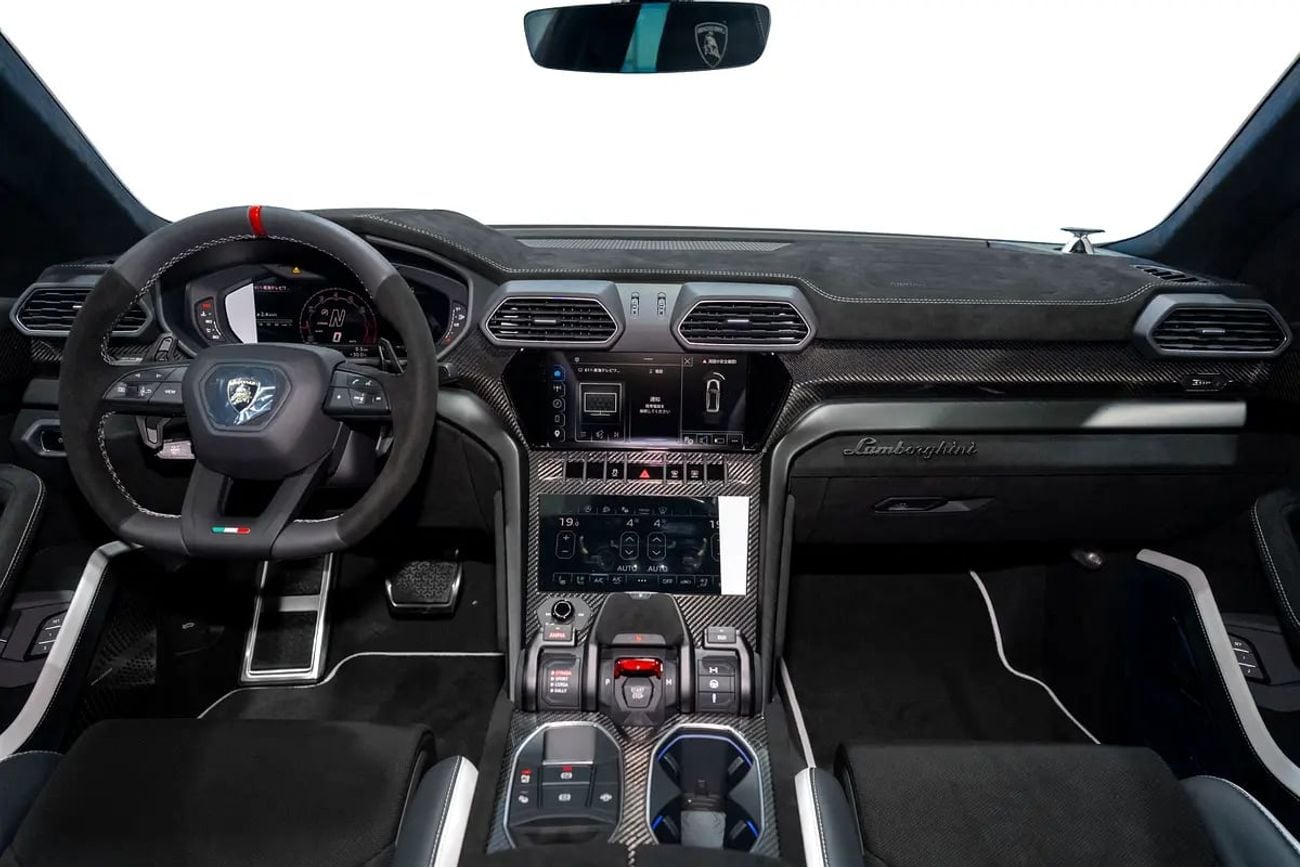 Lamborghini Urus 4.0T V8 Performante PERFORMANTE | TWO TONE INTERIOR ALCANTARA SEATS | CARBON INT/EXT | MASSAGE SEAT