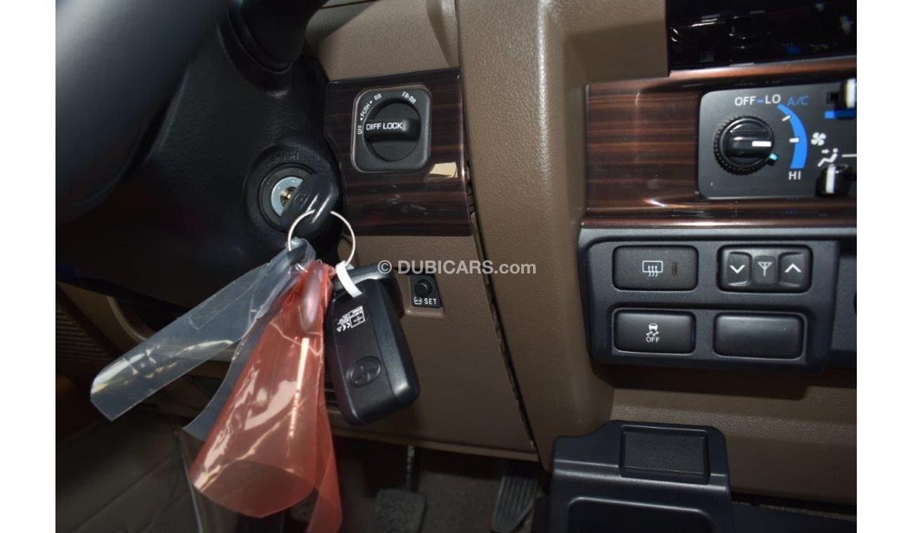 تويوتا لاند كروزر 70 76  LX LIMITED V8 4.5L TURBO DIESEL  MANUAL TRANSMISION - 70TH ANNIVERSARY EDITION