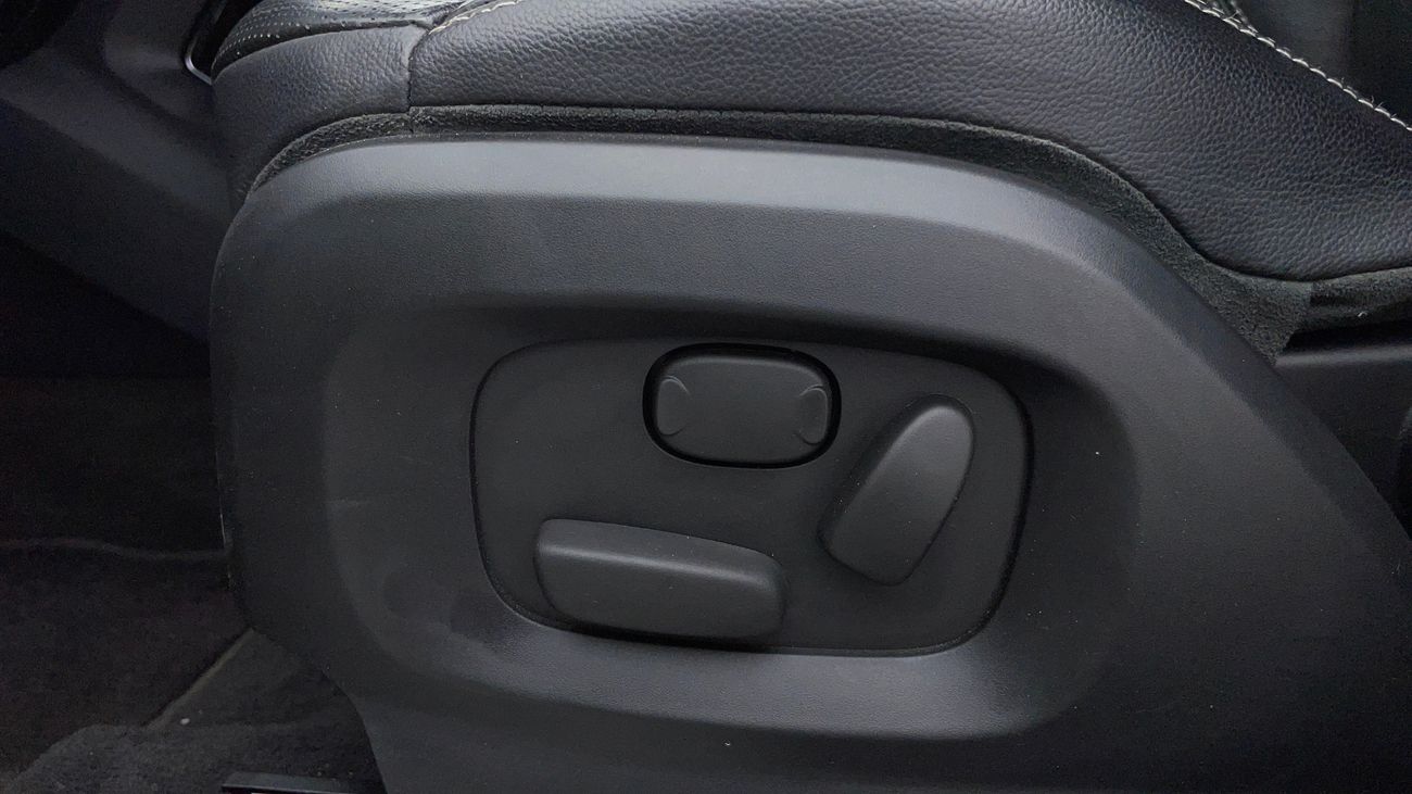 لاند روفر رانج روفر إيفوك DYNAMIC 2 | بدون دفعة مقدمة | اختبار القيادة في المنزل