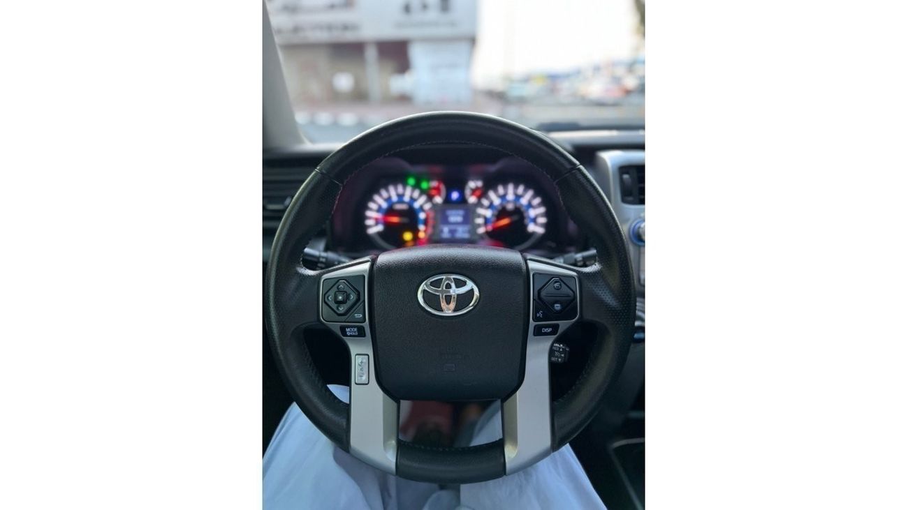 Toyota 4Runner LIMITED  4x4 Drive,7Seat,Sunroof,Leather seat full option