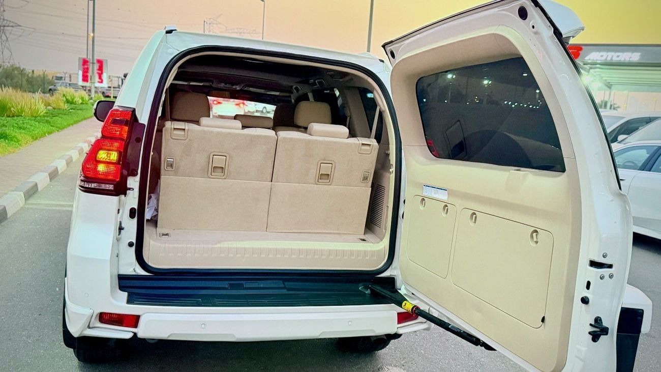 تويوتا برادو 2019 VXR V6 4.0L GCC Specification In Excellent Condition