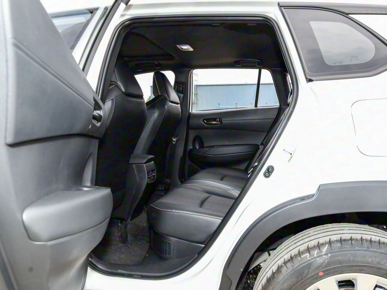 Toyota Corolla Cross GLI 2.0L,HYBRID.ELITE PLUS,NEW SHAPE,SUNROOF,RADAR,LEATHER SEATS,DRIVER POWER SEAT,360 CAMERA,BACK DOOR
