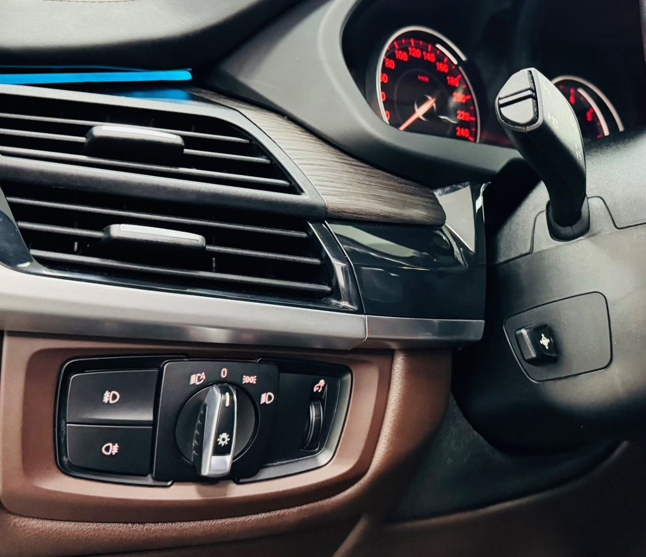 BMW X5 50i Exclusive GCC .. V8 .. FSH .. Perfect Condition ..