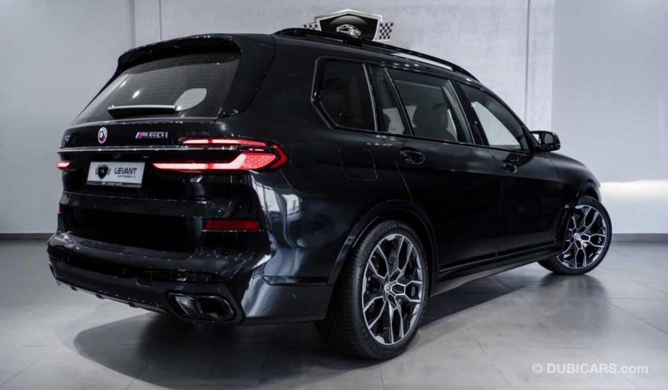 بي أم دبليو X7 BRAND NEW BMW X7 M60i / MODEL 2023 / GCC SPECS