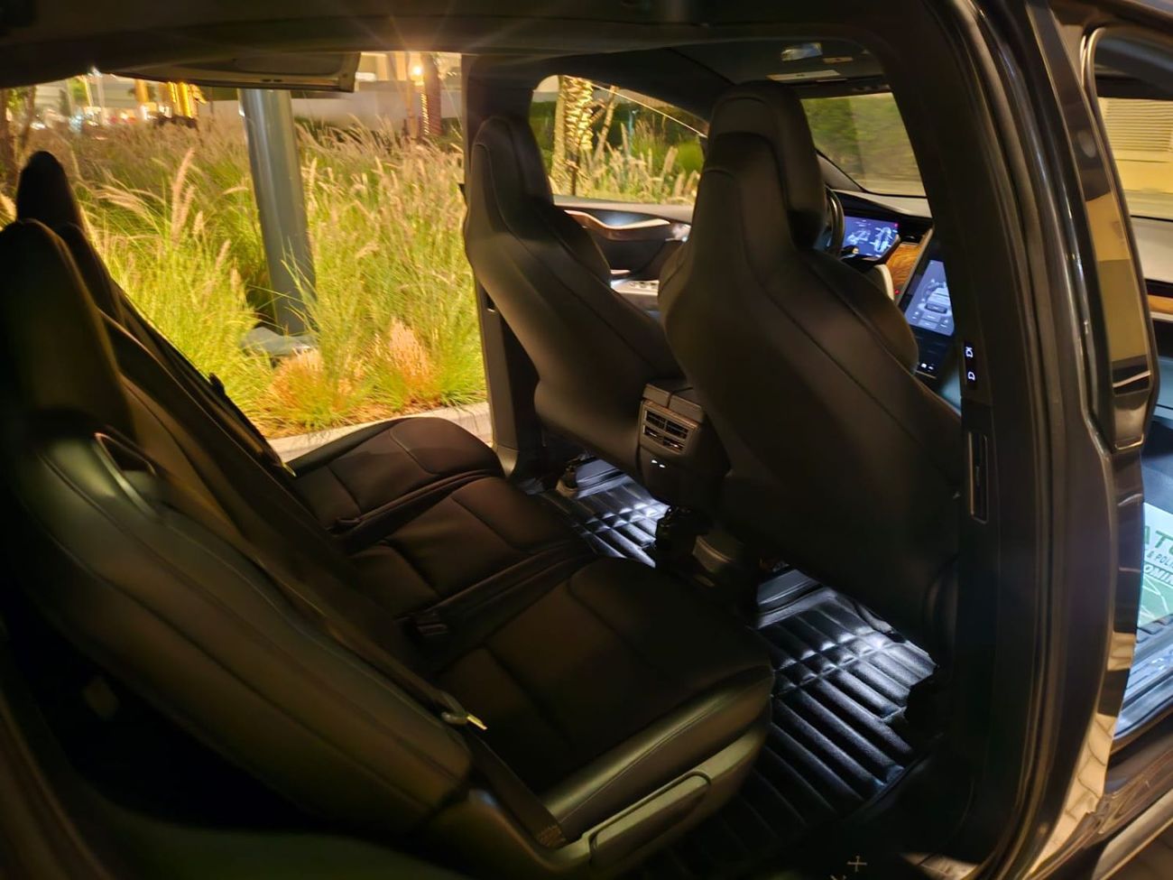 تسلا موديل اكس orignal paint