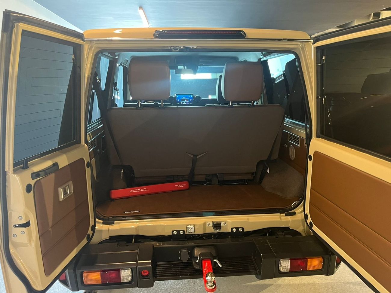 Toyota Land Cruiser 70 S-DLX 4.0L