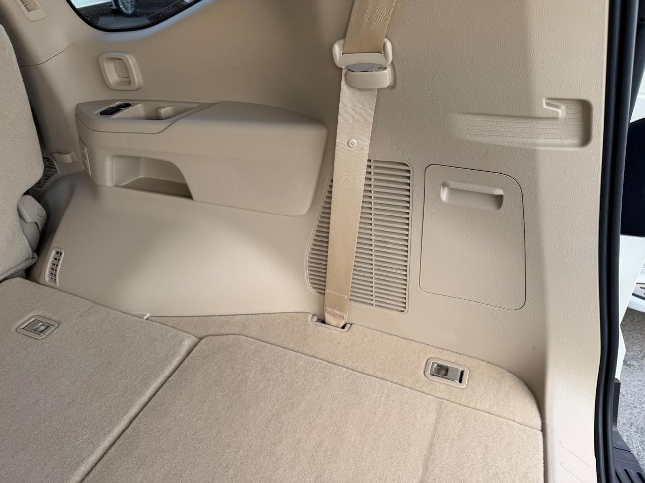 تويوتا لاند كروزر 2025 TOYOTA LAND CRUISER SAHARA 3.3L TT RHD