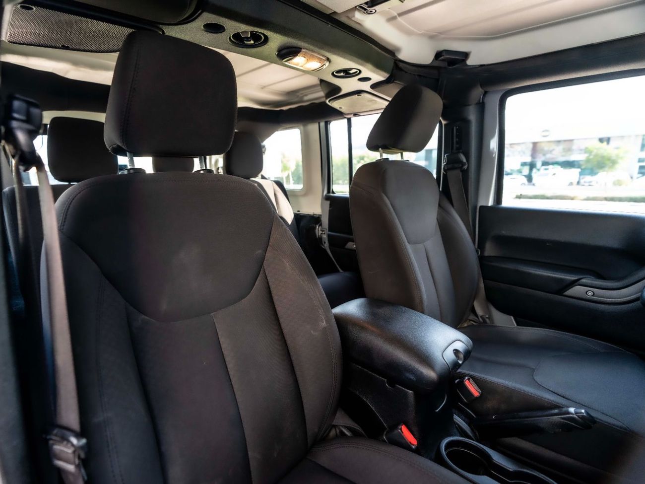 Jeep Wrangler Unlimited Sport 3.6L A/T