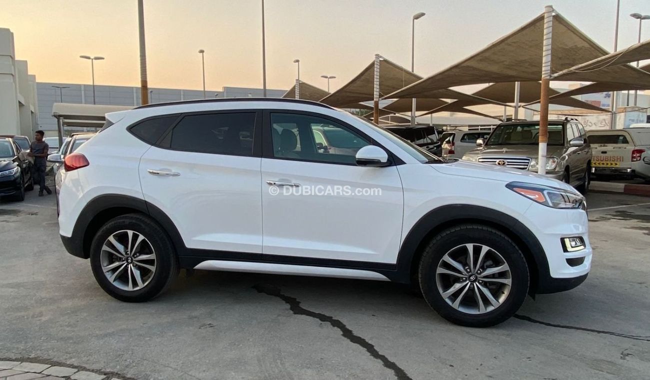 Hyundai Tucson Full Options 5 cameras