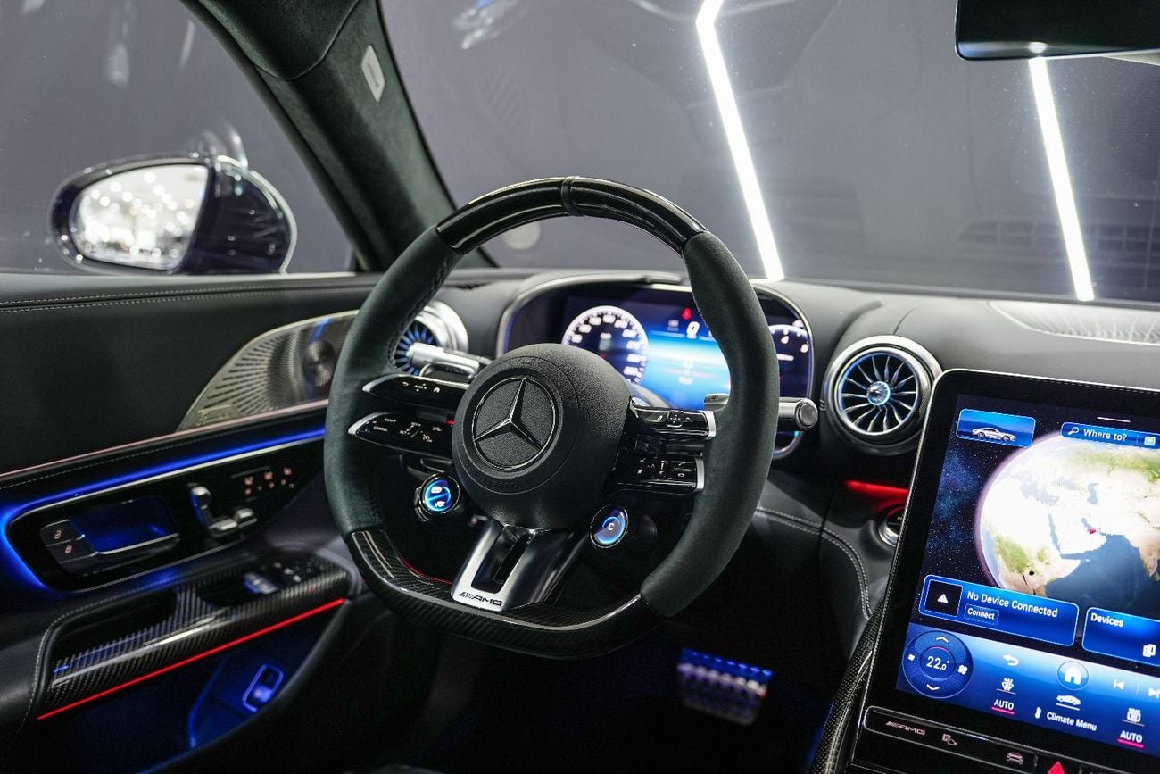 مرسيدس بنز AMG GT 63 سيارة كوبيه 4Matic+، مزودة بحزمة ألياف الكربون!!