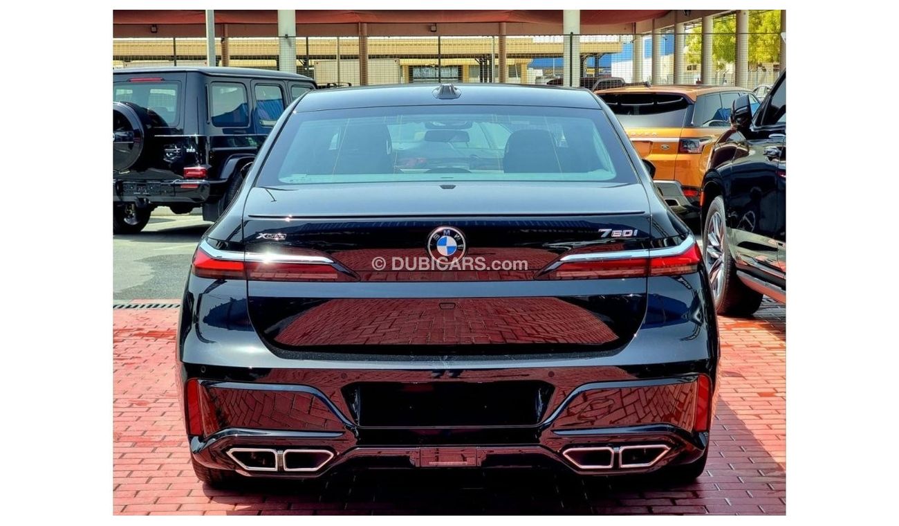 بي أم دبليو 760Li i xDrive 5 Years W&S  M Sport 2023 GCC