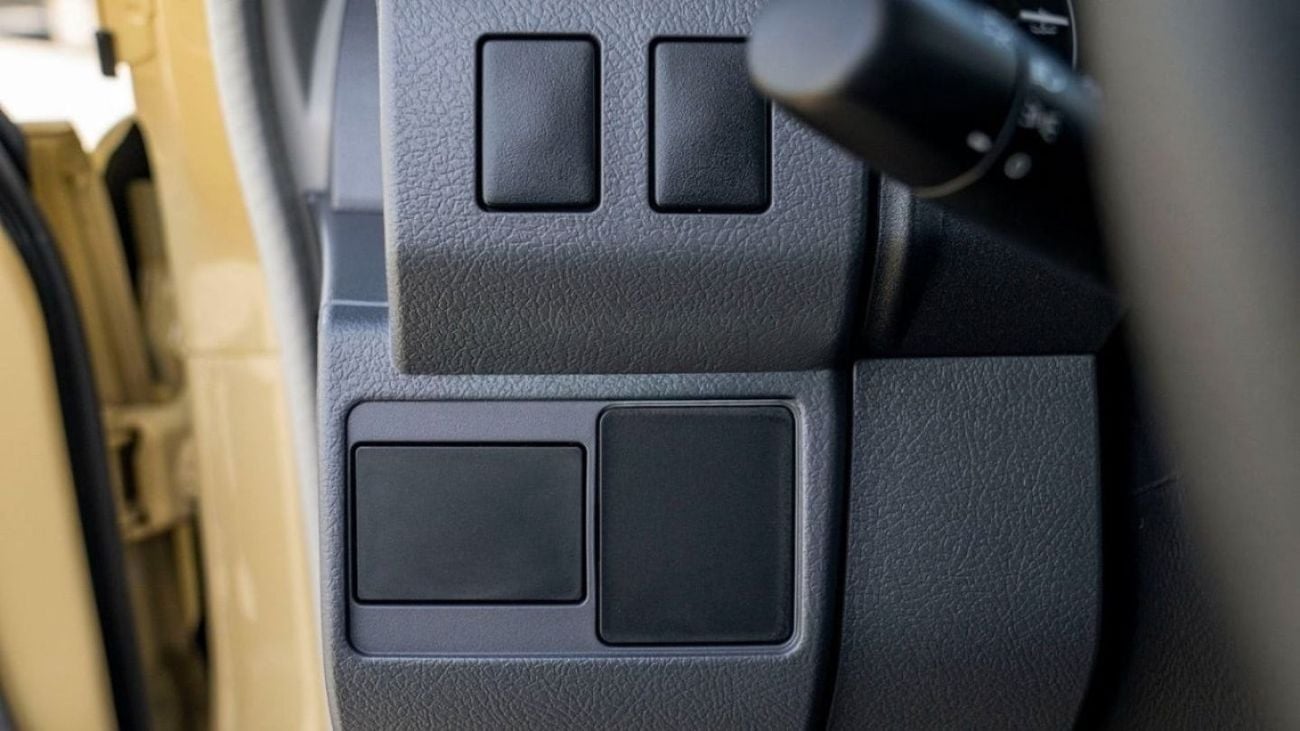 تويوتا لاند كروزر بيك آب TOYOTA LANDCRUISER PICKUP LC79 2024 EURO SPECS DOUBLE CABIN V6 PETROL