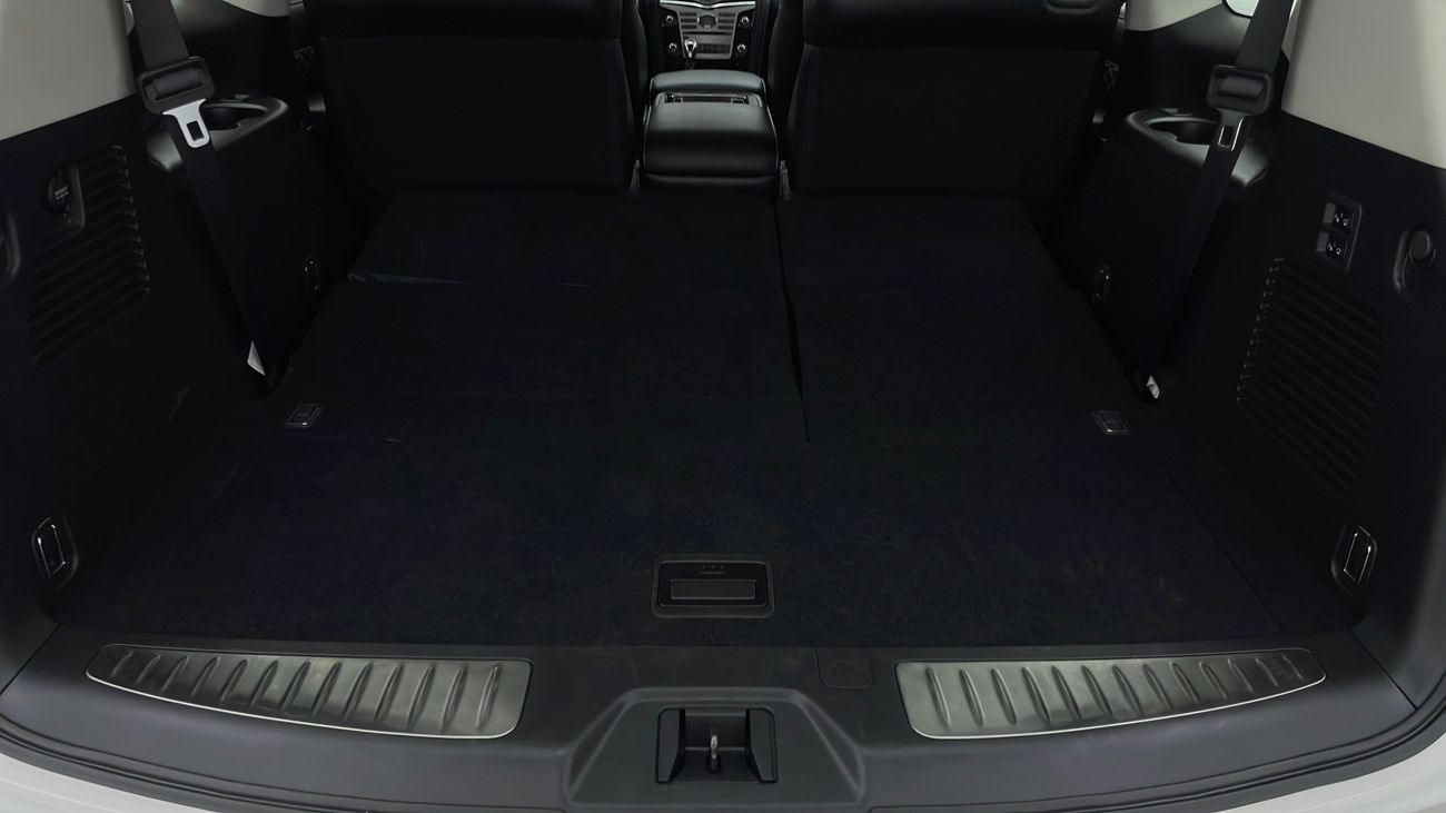 Infiniti QX80 LUXURY 5.6 | Under Warranty | Inspected on 150+ parameters