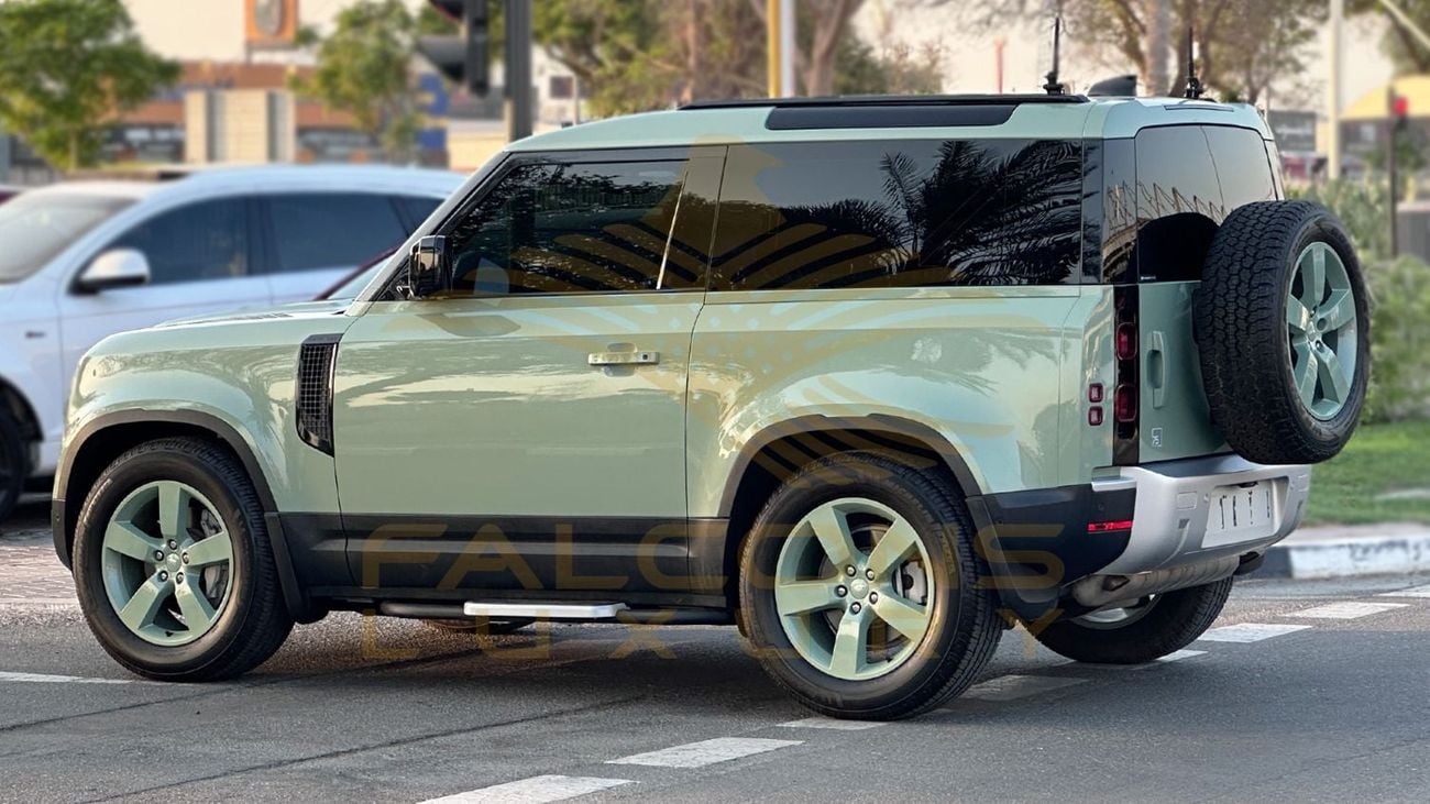 Land Rover Defender
