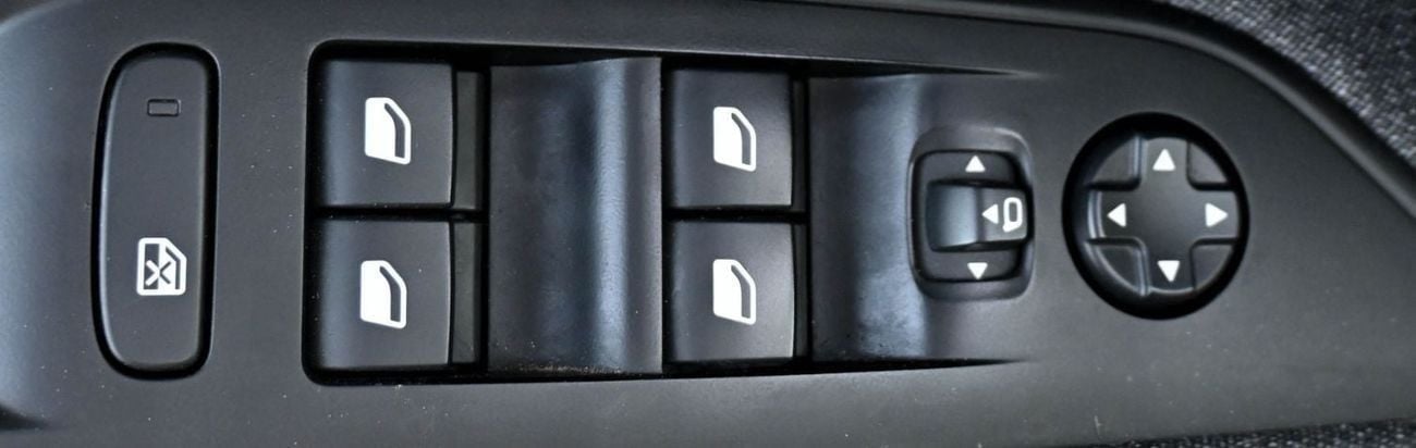 بيجو 3008 Peugeot 3008 1.6 L 2023 GCC & accident-free Excellent Condition 1029 AED Monthly