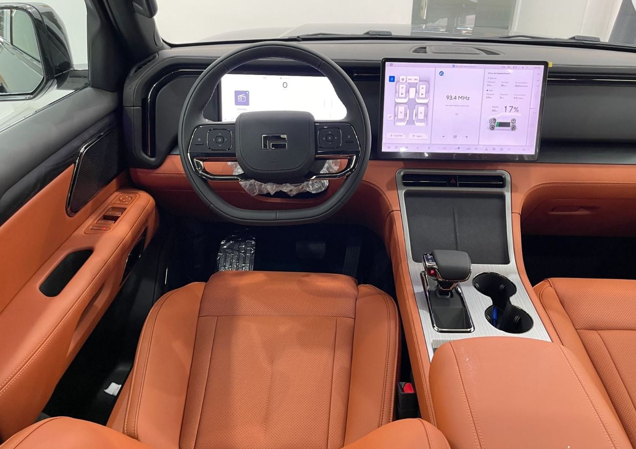 ROX 01 STD 7 SEATER
