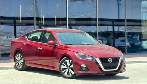 Nissan Altima SV 850-Monthly l GCC l SUNROOF | Cruise, Camera, GPS l Accident Free