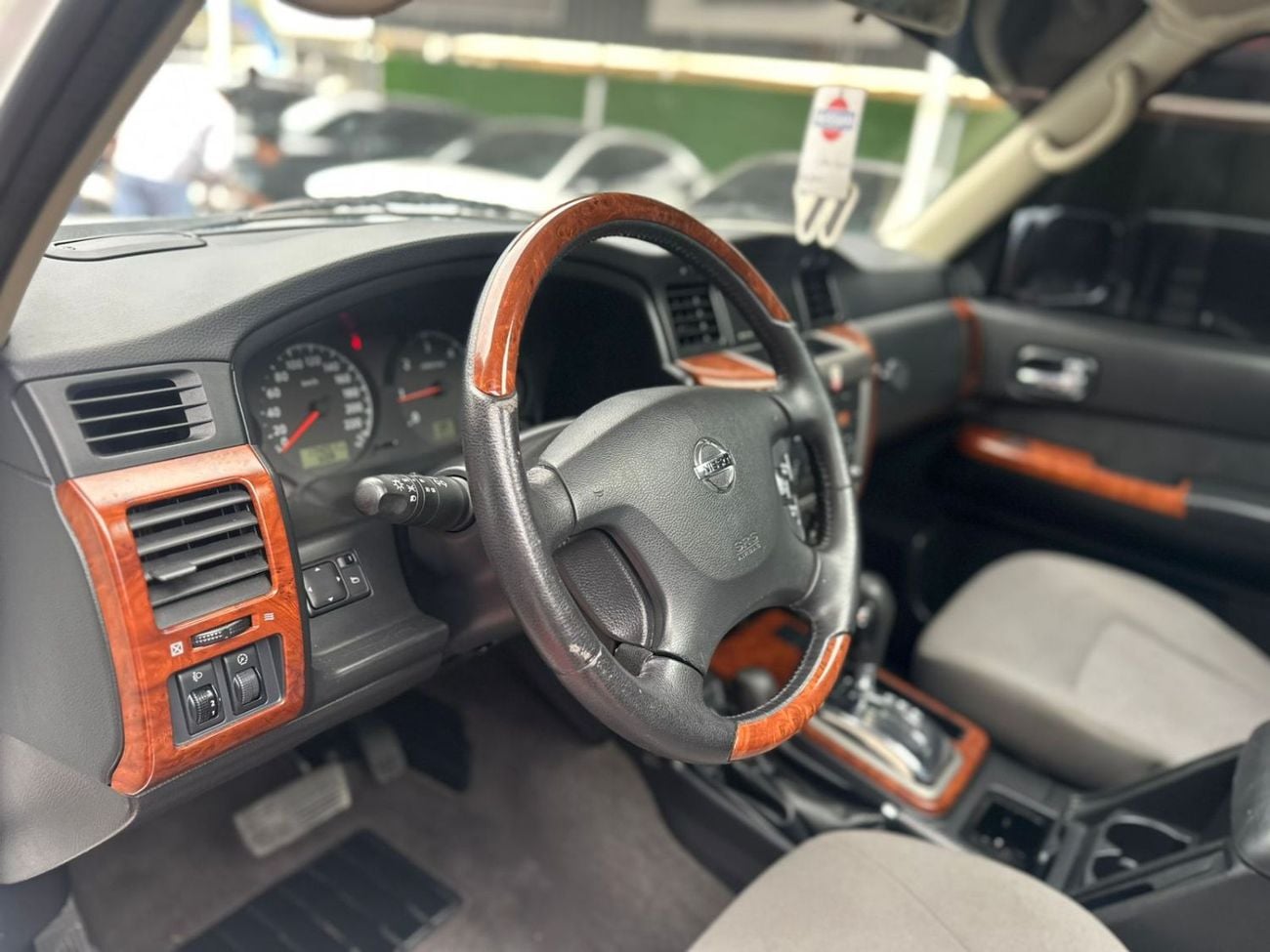 نيسان باترول سفاري Safari 4.8L A/T
