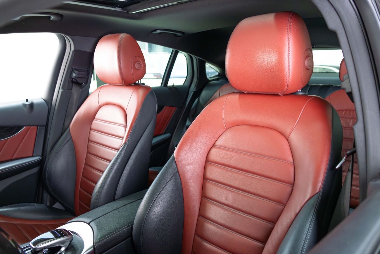 مرسيدس بنز GLC 250 Coupe AMG 2.0L