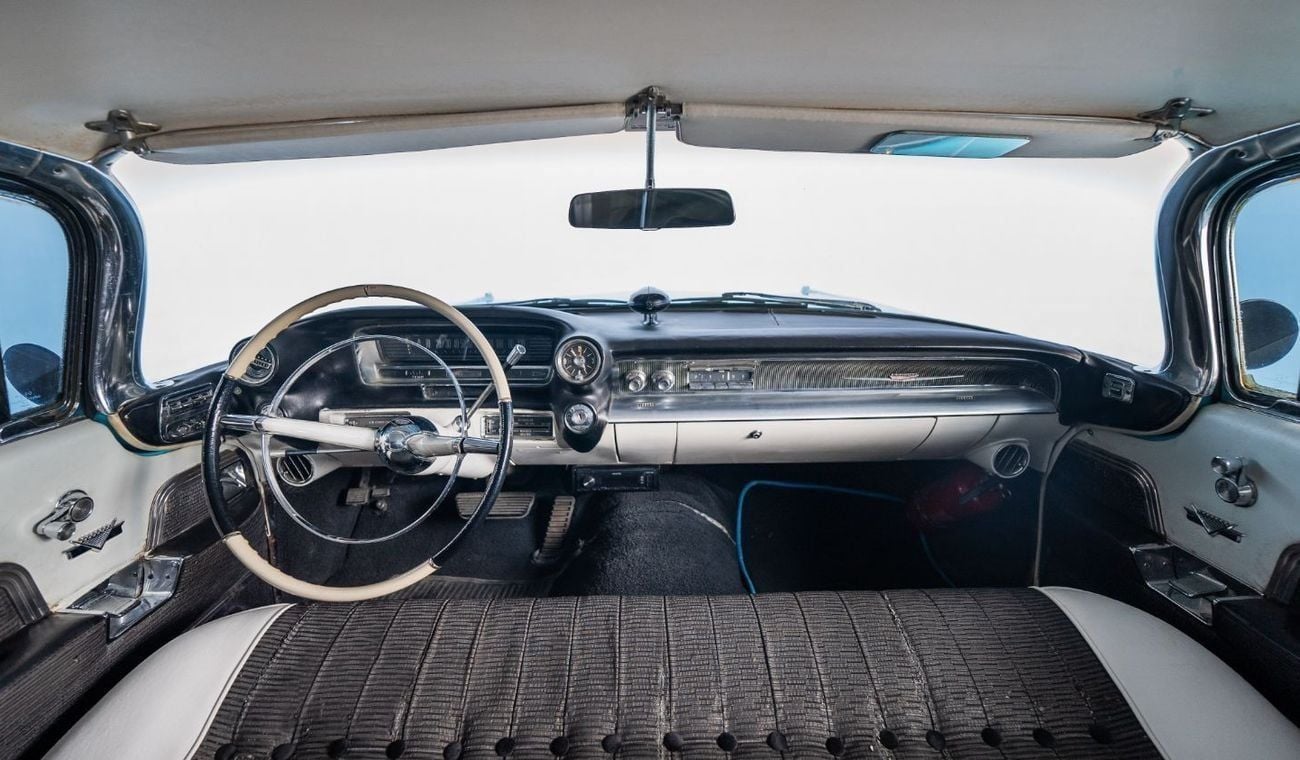 كاديلاك دي فيل كوبيه Original interior