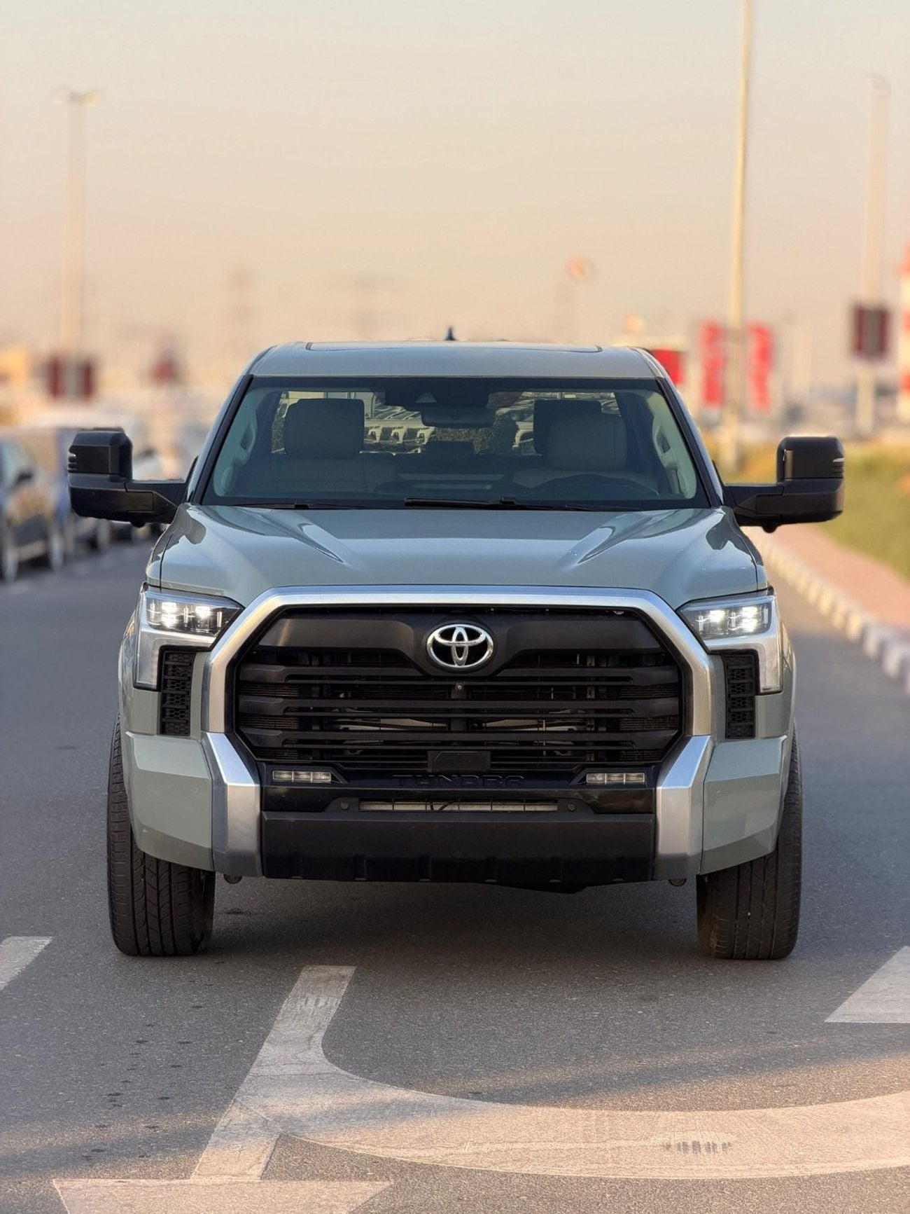 Toyota Tundra SR (NON GCC)