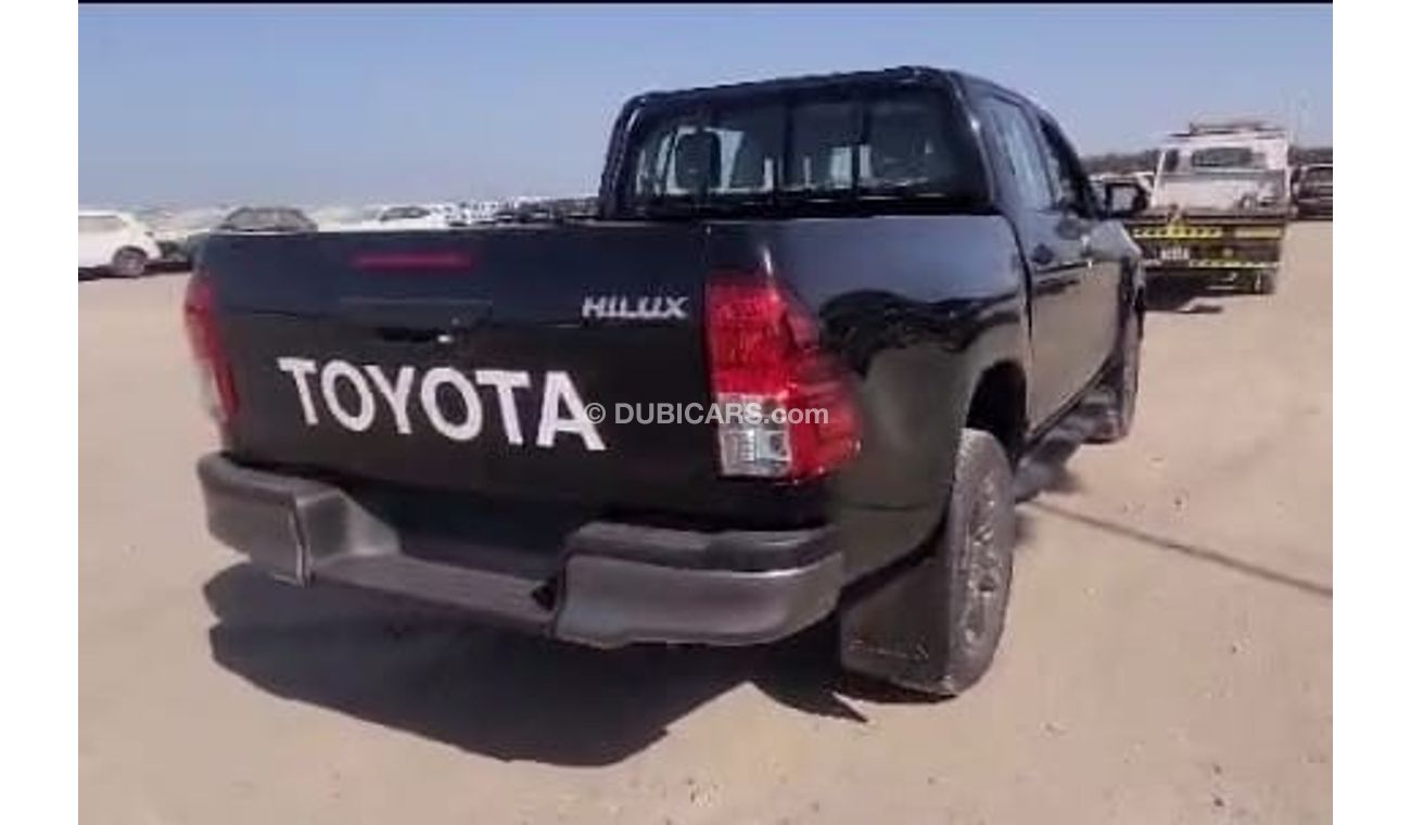 جديدة تويوتا هيلوكس Petrol 2.7L Automatic 4WD Double Cab Wide Body