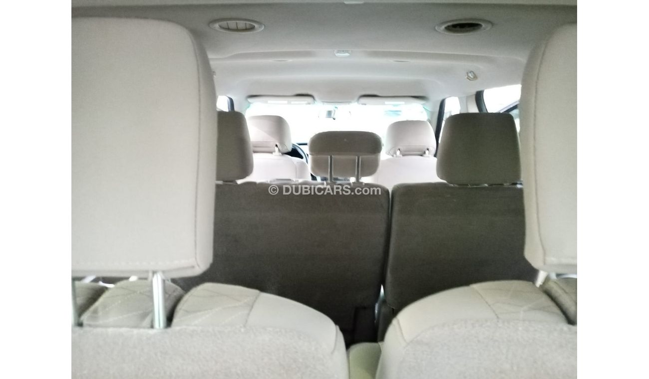 Ford Explorer 2014 model, agency paint, cruise control, rims, and sensors in excellent condition