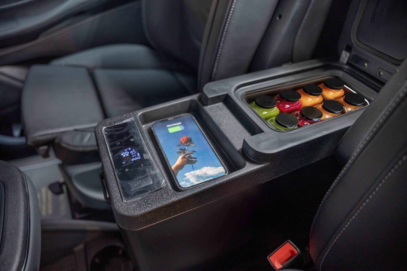 مرسيدس بنز V 300 AVANTGARDE Built by Barugzai | Agency Warranty | VIP Interior