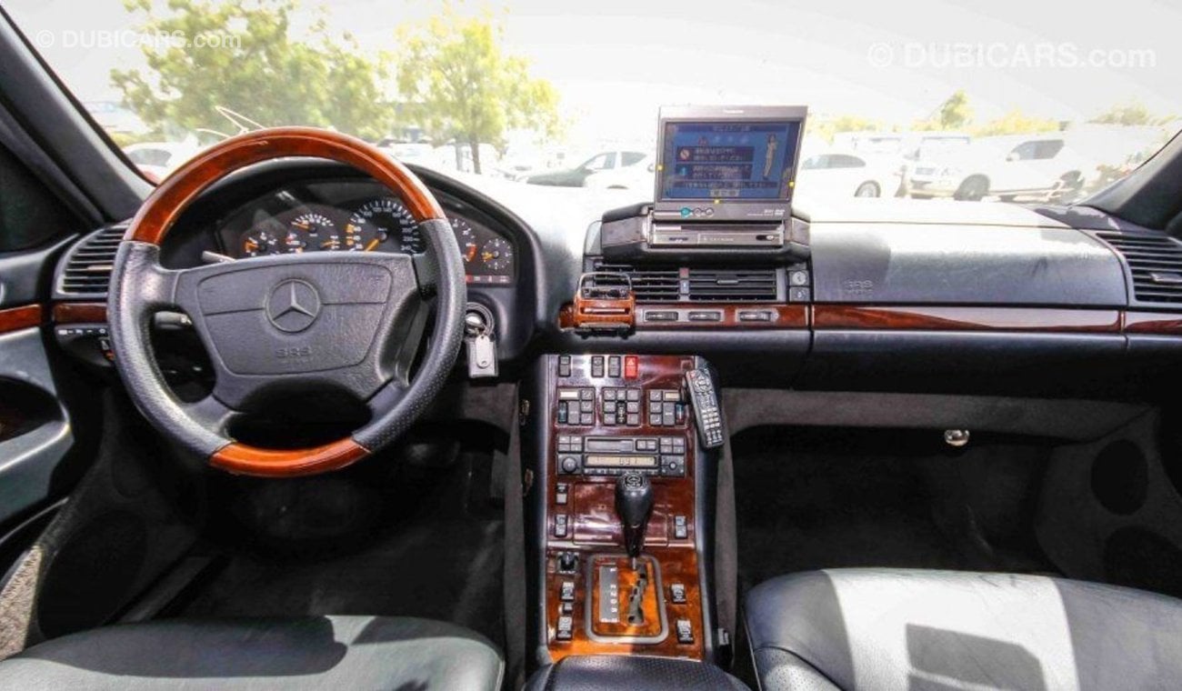 Mercedes Benz S500 Large