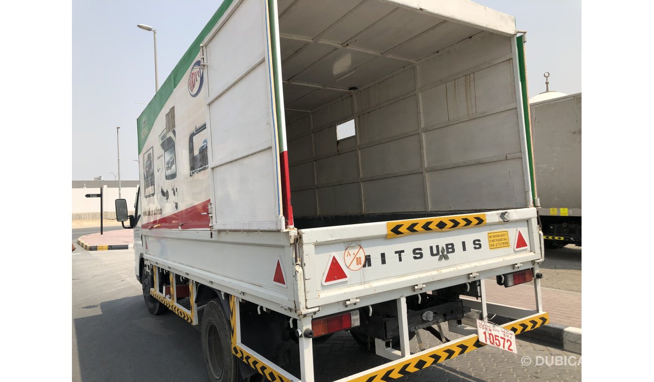 Mitsubishi Fuso Canter model:2005. only done 96000 km