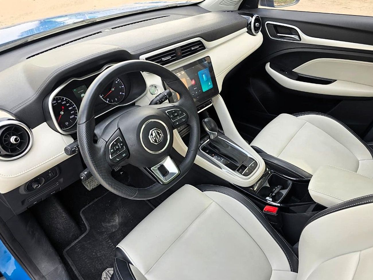 أم جي ZS USED MG ZS LUXURY 1.5L A/T SUV FWD GCC BLUE COLOR 2024