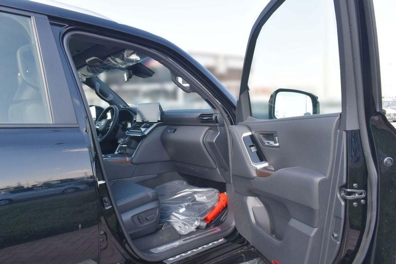 Toyota Land Cruiser TOYOTA LC300 3.3L DIESEL GXR HI 2025 MODEL GCC