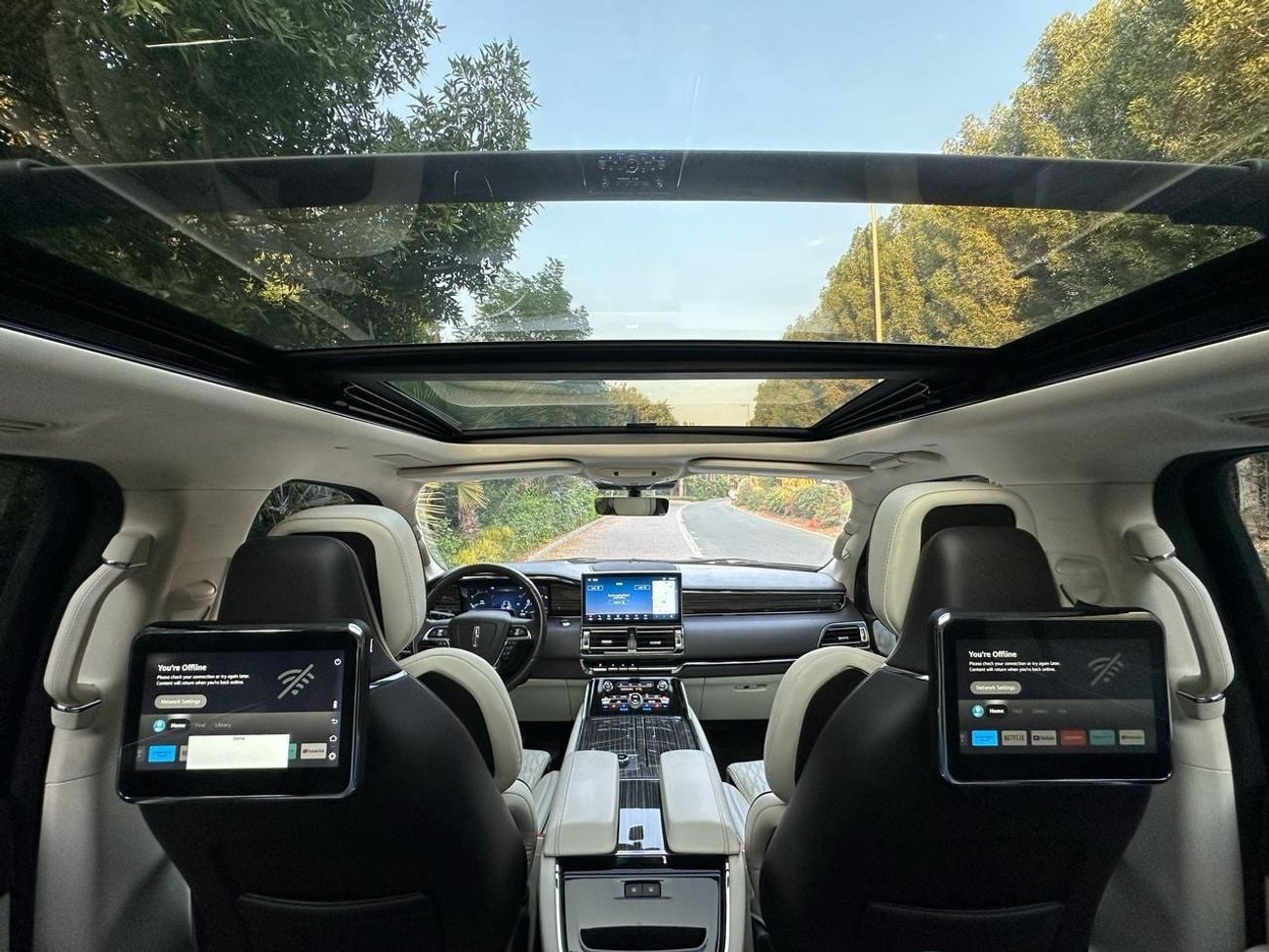 Lincoln Navigator BASE