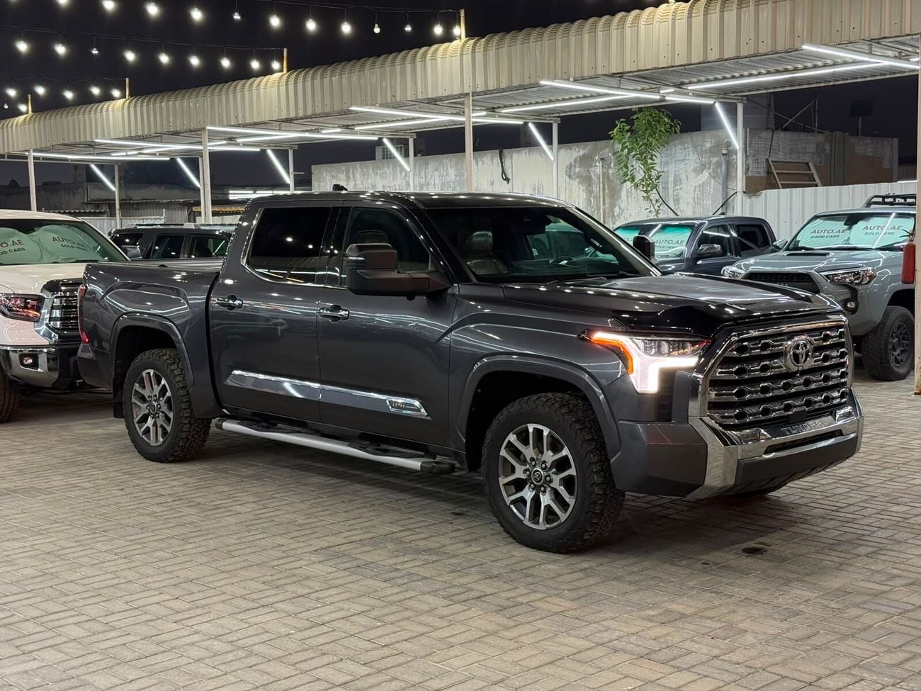 Toyota Tundra SR (NON GCC)