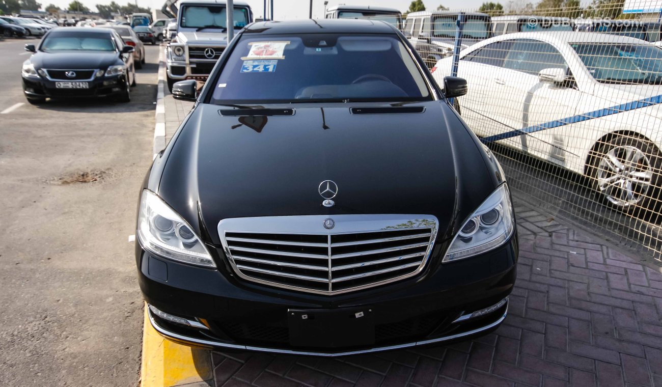 مرسيدس بنز S 550