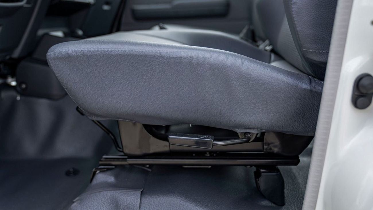 تويوتا لاند كروزر بيك آب Toyota Land Cruiser Pick-up DC 4.2L Diesel  MT MY2024