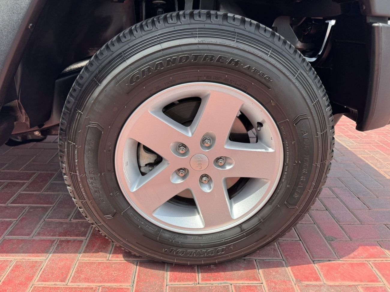 Jeep Wrangler Sport 3.6L A/T (5 Seater)