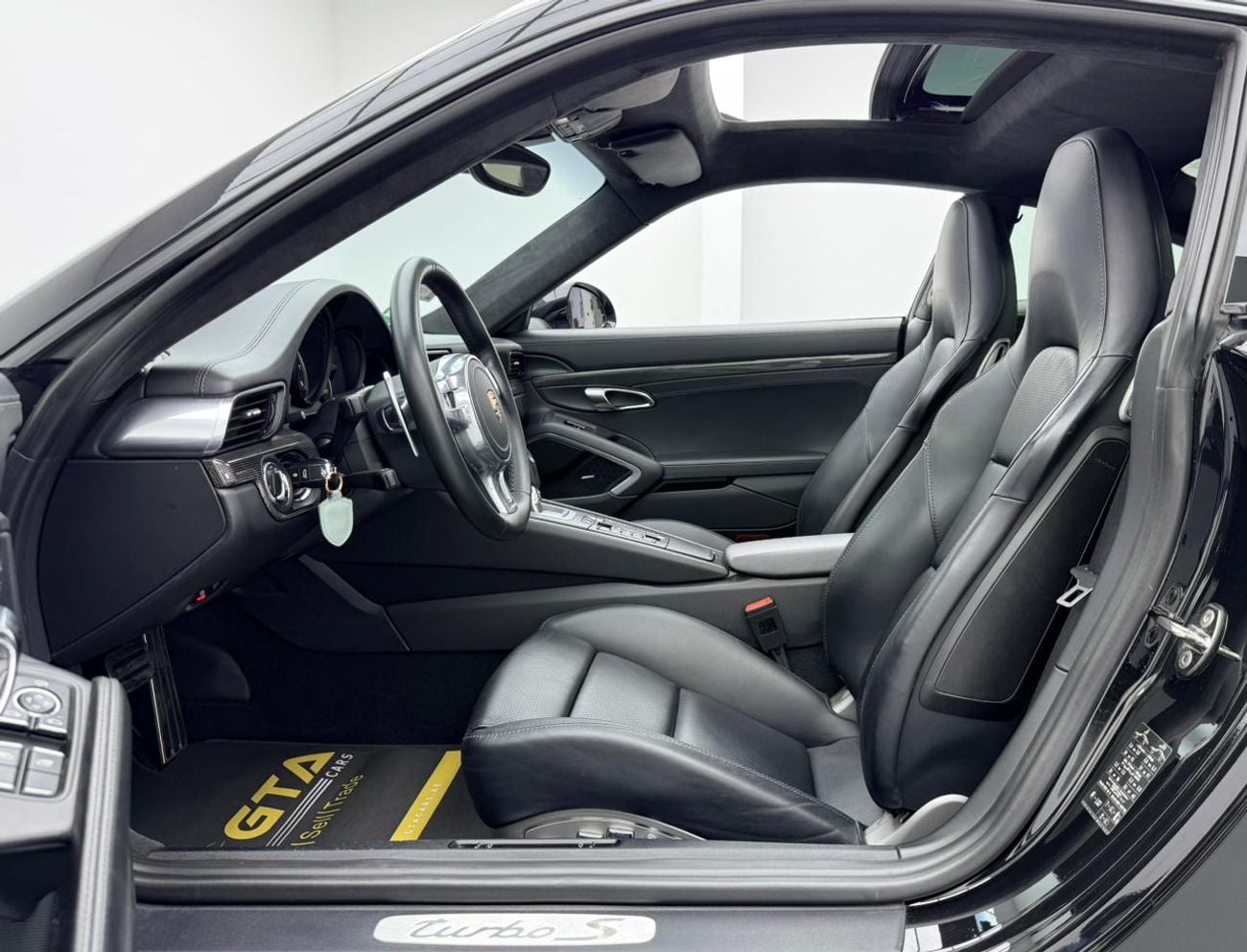 Porsche 911 2014 Porsche 911 Turbo S, Full Porsche Service History, European Spec.